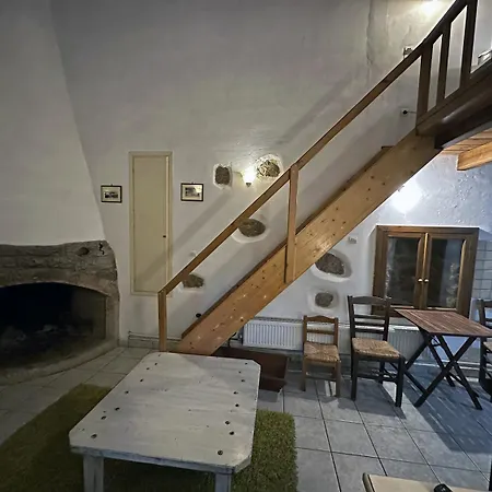 Porfyrousa Traditional Apartamento