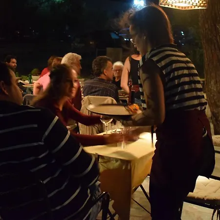 Porfyrousa Traditional * Milopotamos (Kythira)