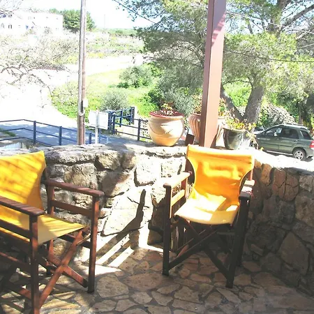 Porfyrousa Traditional