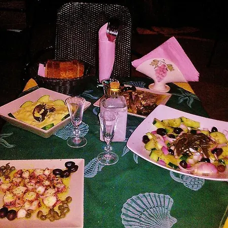 Porfyrousa Traditional * Milopotamos (Kythira)