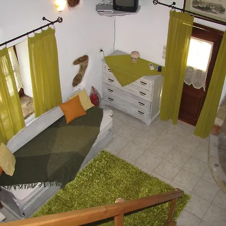 Porfyrousa Traditional Apartamento *