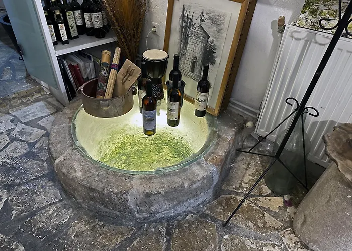 Porfyrousa Traditional Lejlighed Milopotamos (Kythira)