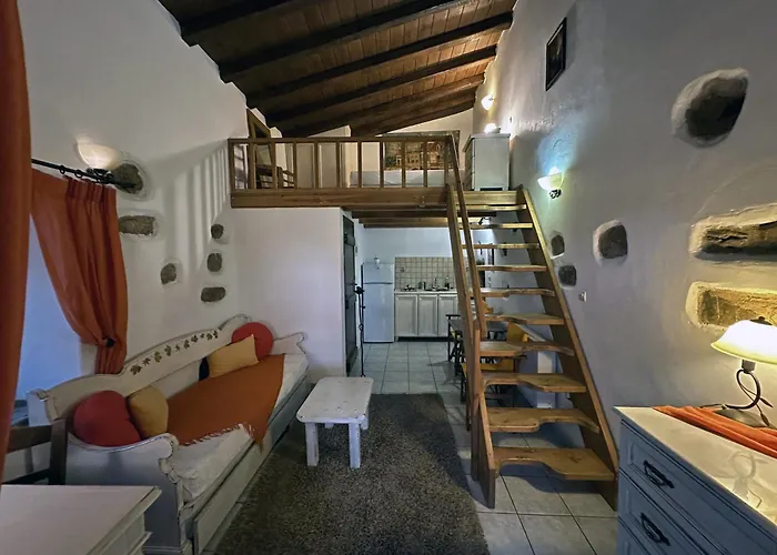 Porfyrousa Traditional * Milopotamos (Kythira)