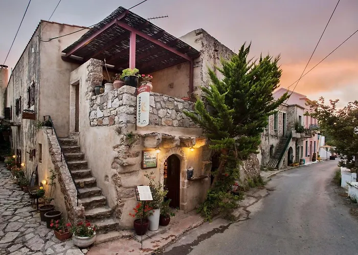 Porfyrousa Traditional Milopotamos (Kythira)