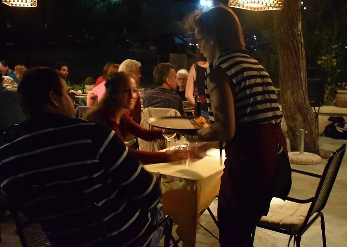 Porfyrousa Traditional * Milopotamos (Kythira)