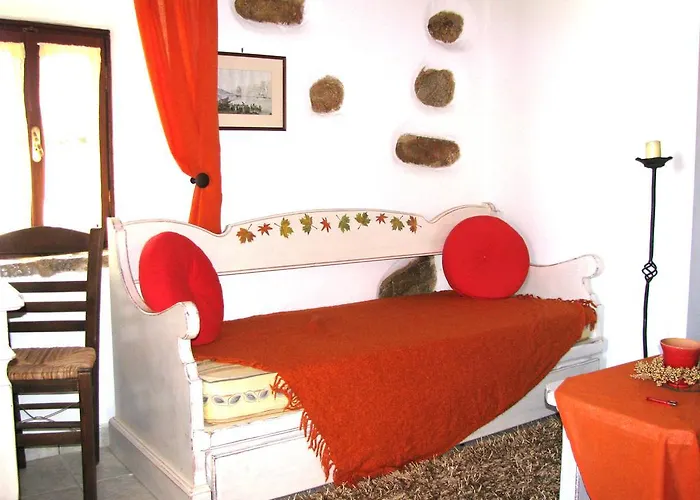 Porfyrousa Traditional * Milopotamos (Kythira)