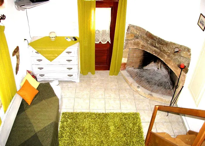 Porfyrousa Traditional Apartamento